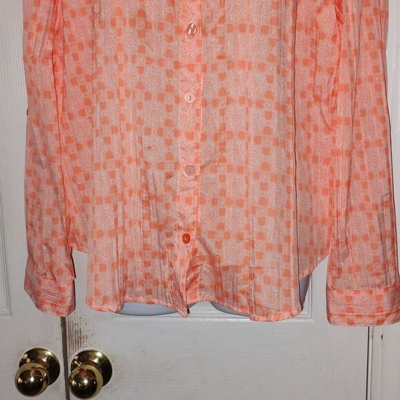 Chico's light orange and white pleated button down long sleeve shirt  Sz 3  (16) - Picture 4 of 7